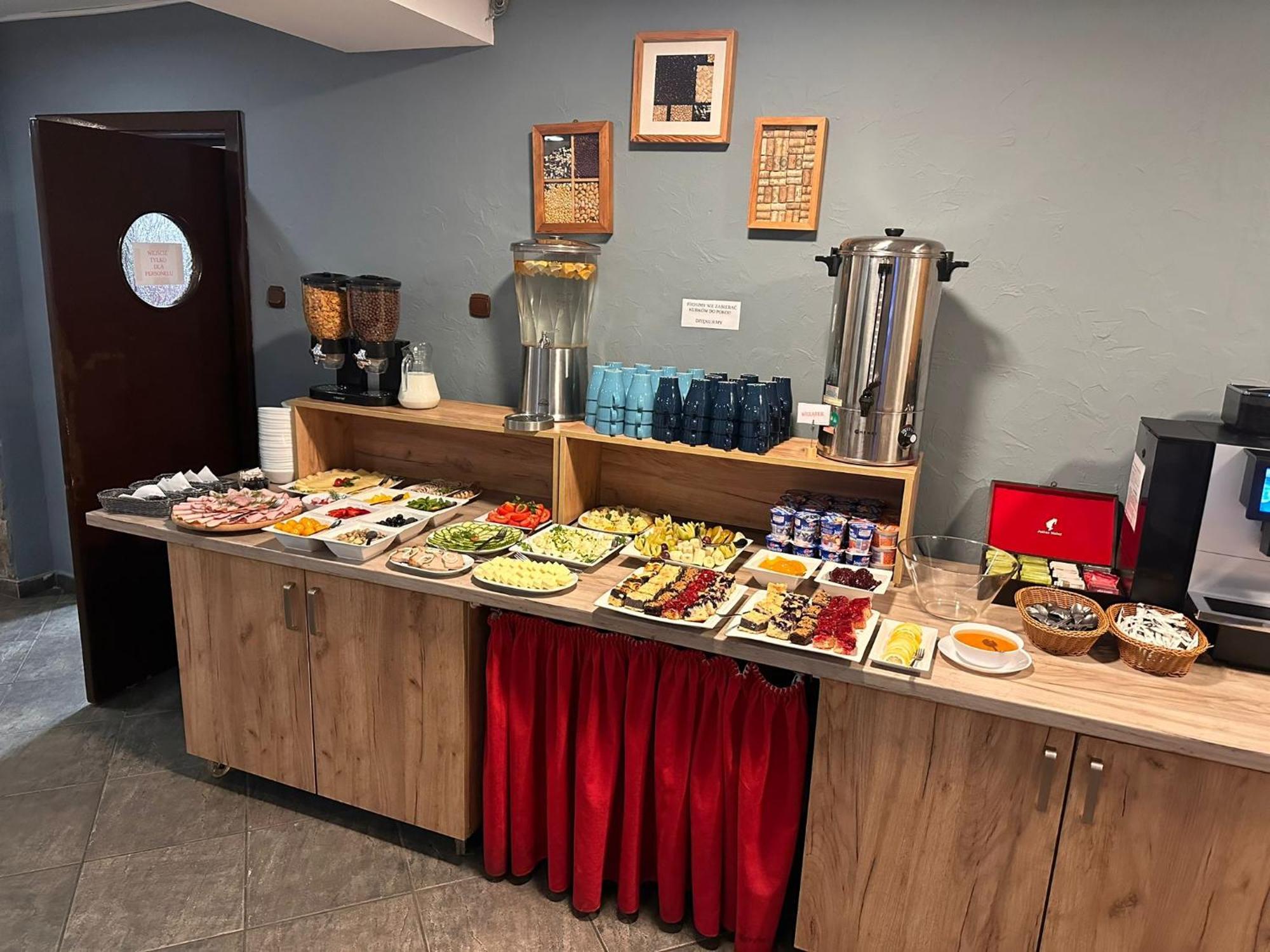 Duszniki Zdrój Straszny Dwor酒店 外观 照片